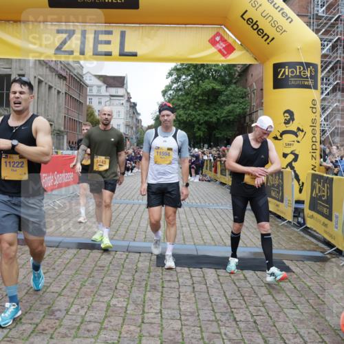 13.09.2026 - Kiel Lauf Yannick Fuchs http://msf.ph/oto/10487700 13.09.2026 10:30:03 Ziel 3826, 5082, 5575, 5864, 8582, 9584, 10476, 12737, 259, 878, 3177, 4336, 5624, 6126, 6169, 8140, 10624, 12093, 12119, 12290, 12591, 12675, 556, 563, 2762, 4438, 4471, 4477, 4837, 7152, 7691, 7818, 9644, 9669, 10019, 10129, 11781, 12491, 408, 4744, 5143, 9984, 10233, 11222, 11462, 11594, 12332 meine-sportfotos.de