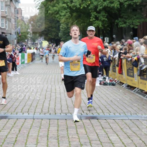 13.09.2026 - Kiel Lauf Yannick Fuchs http://msf.ph/oto/10487727 13.09.2026 10:30:19 Ziel 556, 563, 1454, 2762, 4438, 4471, 4477, 4837, 5384, 7152, 7691, 7818, 9644, 9669, 10019, 10129, 11781, 12491, 3826, 5082, 5575, 5624, 5864, 6169, 7152, 8140, 8582, 9584, 10476, 12591, 12737, 314, 457, 629, 1203, 1734, 2149, 2379, 2441, 2756, 4287, 5592, 5745, 5967, 7703, 7844, 8122, 9060, 10368, 11237, 259, 5624, 6126, 6169, 12119, 12290, 12591 meine-sportfotos.de
