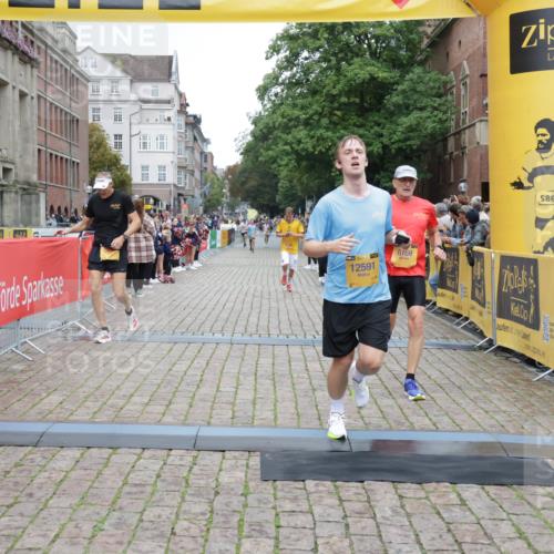 13.09.2026 - Kiel Lauf Yannick Fuchs http://msf.ph/oto/10487731 13.09.2026 10:30:21 Ziel 556, 1454, 1734, 2762, 4438, 4471, 4477, 4837, 5384, 7691, 7818, 8122, 9644, 9669, 10019, 10129, 11781, 12491, 563, 3826, 5082, 5575, 5624, 5864, 7152, 8140, 8582, 9584, 10476, 12737, 314, 457, 629, 1203, 2149, 2379, 2441, 2756, 4287, 5592, 5745, 5967, 6291, 7703, 7844, 8862, 9060, 10368, 11237, 5624, 6126, 6169, 8140, 12119, 12290, 12591 meine-sportfotos.de