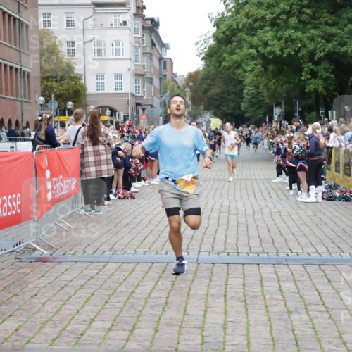 13.09.2026 - Kiel Lauf Yannick Fuchs http://msf.ph/oto/10487736 13.09.2026 10:30:29 Ziel 314, 629, 1203, 1454, 1734, 2149, 2379, 2441, 2756, 2762, 4438, 4471, 4477, 5384, 5967, 7703, 7844, 8122, 9060, 10129, 11781, 12491, 556, 563, 3826, 4471, 4477, 4837, 5082, 5575, 5864, 7152, 7691, 7818, 8582, 9584, 9644, 9669, 10019, 10129, 10476, 11781, 12491, 12737, 457, 4287, 5268, 5592, 5745, 6291, 8862, 9866, 9868, 10368, 11237, 12566, 8140, 10476, 12737 meine-sportfotos.de