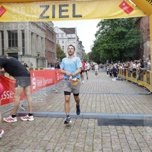 13.09.2026 - Kiel Lauf Yannick Fuchs http://msf.ph/oto/10487742 13.09.2026 10:30:30 Ziel 314, 629, 1203, 1454, 1734, 2149, 2379, 2441, 2756, 2762, 4287, 4438, 5384, 5967, 7703, 7844, 8122, 9060, 556, 563, 3826, 4471, 4477, 4837, 5082, 5575, 5864, 7152, 7691, 7818, 8582, 9584, 9644, 9669, 10019, 10129, 11781, 12491, 12737, 457, 1726, 5268, 5592, 5745, 6291, 8862, 9866, 9868, 10368, 11237, 12566, 8140, 9584, 10476, 12737 meine-sportfotos.de
