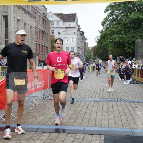 13.09.2026 - Kiel Lauf Yannick Fuchs http://msf.ph/oto/10487752 13.09.2026 10:30:33 Ziel 314, 457, 629, 1203, 1454, 1734, 2149, 2379, 2441, 2756, 4287, 4438, 5384, 5592, 5745, 5967, 7703, 7844, 8122, 9060, 10368, 11237, 556, 563, 2762, 3826, 4438, 4471, 4477, 4837, 5082, 5575, 5864, 7152, 7691, 7818, 8582, 9584, 9644, 9669, 10019, 10129, 11781, 12491, 1574, 1726, 5268, 6291, 8862, 9866, 9868, 10543, 12566, 5864, 9584, 10476, 12737 meine-sportfotos.de