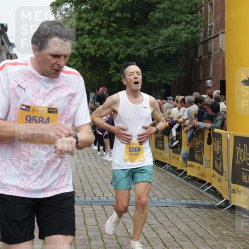 13.09.2026 - Kiel Lauf Yannick Fuchs http://msf.ph/oto/10487755 13.09.2026 10:30:35 Ziel 314, 457, 629, 1203, 1734, 2149, 2379, 2441, 2756, 4287, 5592, 5745, 5967, 7703, 7844, 8122, 9060, 10368, 11237, 556, 563, 1454, 2762, 3826, 4438, 4471, 4477, 4837, 5082, 5384, 5575, 7152, 7691, 7818, 8582, 9644, 9669, 10019, 10129, 11781, 12491, 1574, 1726, 5268, 6291, 8862, 9866, 9868, 10543, 12566, 3826, 5864, 9584, 10476, 12737 meine-sportfotos.de