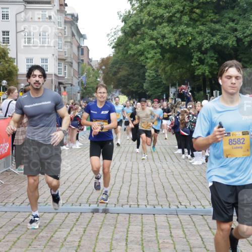 13.09.2026 - Kiel Lauf Yannick Fuchs http://msf.ph/oto/10487773 13.09.2026 10:30:44 Ziel 457, 2379, 2441, 4287, 5268, 5592, 5745, 6291, 8862, 9060, 9866, 9868, 10368, 11237, 12566, 314, 556, 563, 629, 1203, 1454, 1734, 2149, 2379, 2441, 2756, 2762, 4438, 4471, 4477, 4837, 5384, 5967, 7152, 7691, 7703, 7818, 7844, 8122, 9060, 9644, 9669, 10019, 10129, 11781, 12491, 419, 967, 1187, 1574, 1726, 3298, 4933, 6450, 9919, 10543, 11040, 11669, 563, 3826, 5082, 5575, 7152, 7818, 8582 meine-sportfotos.de