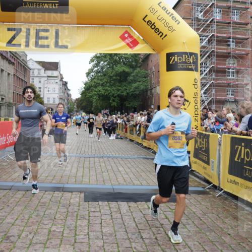 13.09.2026 - Kiel Lauf Yannick Fuchs http://msf.ph/oto/10487778 13.09.2026 10:30:45 Ziel 457, 1726, 4287, 5268, 5592, 5745, 6291, 8862, 9866, 9868, 10368, 11237, 12566, 314, 556, 563, 629, 1203, 1454, 1734, 2149, 2379, 2441, 2756, 2762, 4287, 4438, 4471, 4477, 4837, 5384, 5967, 7691, 7703, 7818, 7844, 8122, 9060, 9644, 9669, 10019, 10129, 11781, 12491, 419, 967, 1187, 1574, 3298, 4933, 6450, 9919, 10543, 11040, 11669, 563, 3826, 5082, 5575, 7152, 7818, 8582 meine-sportfotos.de