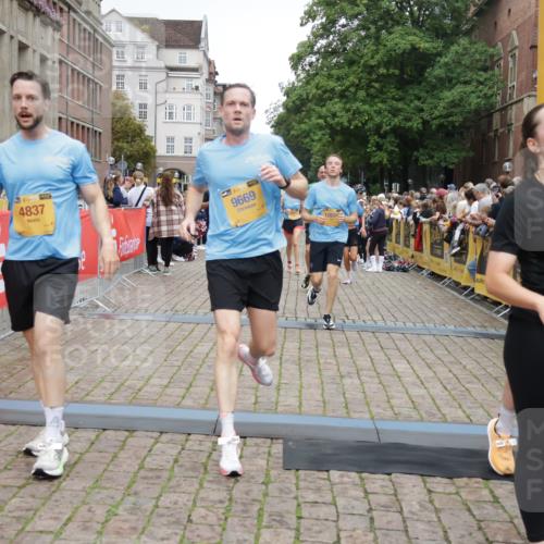 13.09.2026 - Kiel Lauf Yannick Fuchs http://msf.ph/oto/10487797 13.09.2026 10:30:52 Ziel 1574, 1726, 3298, 4933, 5268, 6450, 9866, 9868, 10543, 12566, 314, 457, 629, 1203, 1454, 1734, 2149, 2379, 2441, 2756, 2762, 4287, 4438, 4471, 4477, 5384, 5592, 5745, 5967, 6291, 7703, 7844, 8122, 8862, 9060, 10019, 10129, 10368, 11237, 11781, 12491, 419, 967, 1187, 2256, 4771, 5612, 7024, 7330, 9919, 11040, 11669, 556, 563, 4471, 4477, 4837, 7691, 7818, 9644, 9669, 10019, 10129, 11781, 12491 meine-sportfotos.de