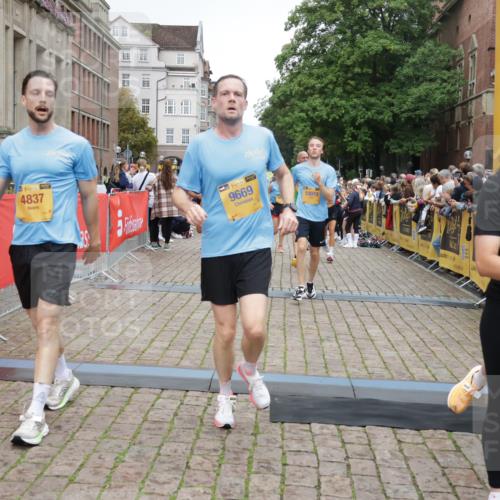 13.09.2026 - Kiel Lauf Yannick Fuchs http://msf.ph/oto/10487798 13.09.2026 10:30:52 Ziel 1574, 1726, 3298, 4933, 5268, 6450, 9866, 9868, 10543, 12566, 314, 457, 629, 1203, 1454, 1734, 2149, 2379, 2441, 2756, 2762, 4287, 4438, 4471, 4477, 5384, 5592, 5745, 5967, 6291, 7703, 7844, 8122, 8862, 9060, 10019, 10129, 10368, 11237, 11781, 12491, 419, 967, 1187, 2256, 4771, 5612, 7024, 7330, 9919, 11040, 11669, 556, 563, 4471, 4477, 4837, 7691, 7818, 9644, 9669, 10019, 10129, 11781, 12491 meine-sportfotos.de