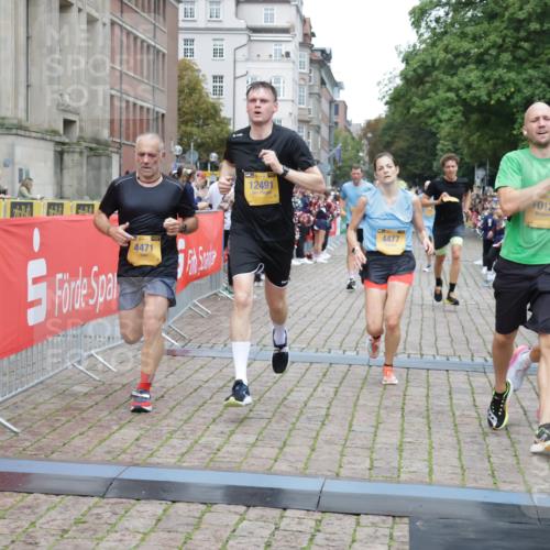 13.09.2026 - Kiel Lauf Yannick Fuchs http://msf.ph/oto/10487804 13.09.2026 10:30:54 Ziel 1574, 1726, 3298, 4933, 5268, 6450, 9866, 9868, 9919, 10543, 12566, 314, 457, 629, 1203, 1454, 1734, 2149, 2379, 2441, 2756, 2762, 4287, 4438, 4471, 4477, 5384, 5592, 5745, 5967, 6291, 7703, 7844, 8122, 8862, 9060, 10129, 10368, 11237, 11781, 12491, 419, 967, 1187, 1834, 2256, 4771, 5035, 5612, 7024, 7330, 11040, 11669, 556, 2762, 4471, 4477, 4837, 7691, 7818, 9644, 9669, 10019, 10129, 11781, 12491 meine-sportfotos.de