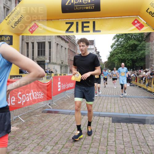 13.09.2026 - Kiel Lauf Yannick Fuchs http://msf.ph/oto/10487820 13.09.2026 10:30:58 Ziel 419, 967, 1187, 1574, 1726, 3298, 4933, 6450, 9919, 10543, 11040, 11669, 12566, 314, 457, 629, 1203, 1454, 1734, 2149, 2379, 2441, 2756, 4287, 4438, 5268, 5384, 5592, 5745, 5967, 6291, 7703, 7844, 8122, 8862, 9060, 9866, 9868, 10368, 11237, 227, 1834, 2256, 4771, 5035, 5251, 5612, 7024, 7330, 10780, 556, 1454, 1734, 2762, 4438, 4471, 4477, 5384, 8122, 9669, 10019, 10129, 11781, 12491 meine-sportfotos.de