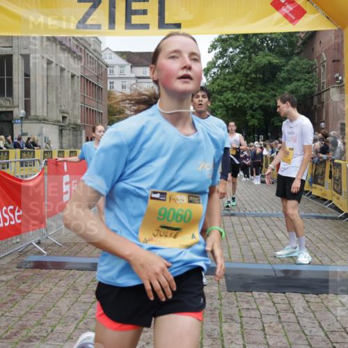 13.09.2026 - Kiel Lauf Yannick Fuchs http://msf.ph/oto/10487858 13.09.2026 10:31:11 Ziel 227, 967, 1187, 1834, 2256, 4771, 5035, 5251, 5612, 7024, 7330, 10780, 11669, 419, 457, 1187, 1574, 1726, 3298, 4933, 5268, 5592, 5745, 6291, 6450, 8862, 9866, 9868, 9919, 10368, 10543, 11040, 11237, 11669, 12566, 1196, 3231, 3727, 4446, 5813, 7335, 7402, 7834, 7863, 8496, 10489, 11329, 314, 457, 629, 2149, 2379, 2441, 2756, 4287, 5592, 5745, 5967, 7703, 9060, 10368, 11237 meine-sportfotos.de