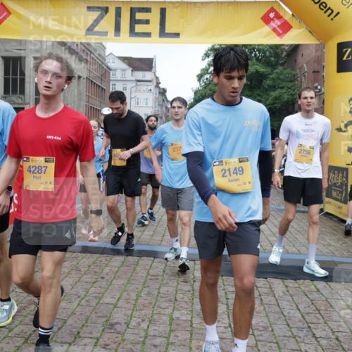 13.09.2026 - Kiel Lauf Yannick Fuchs http://msf.ph/oto/10487864 13.09.2026 10:31:13 Ziel 227, 1834, 2256, 4771, 5035, 5251, 5612, 7024, 7330, 10780, 419, 967, 1187, 1574, 1726, 3298, 4933, 5268, 6291, 6450, 8862, 9866, 9868, 9919, 10543, 11040, 11669, 12566, 866, 1196, 1300, 3231, 3727, 4446, 5813, 5991, 7335, 7402, 7834, 7863, 8496, 8645, 8761, 10489, 11329, 314, 457, 2149, 2379, 2441, 2756, 4287, 5592, 5745, 6291, 7703, 8862, 9060, 10368, 11237 meine-sportfotos.de