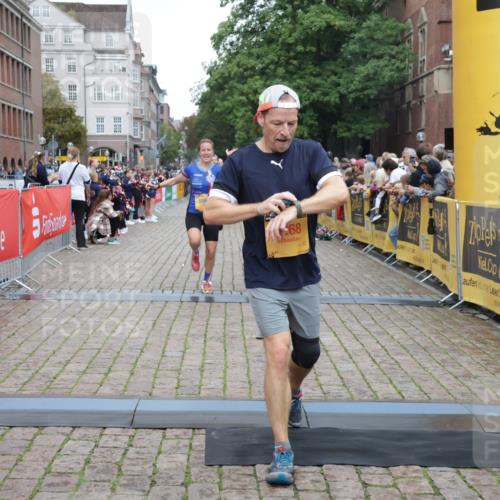 13.09.2026 - Kiel Lauf Yannick Fuchs http://msf.ph/oto/10487884 13.09.2026 10:31:21 Ziel 227, 1834, 2256, 3727, 4446, 4771, 5035, 5251, 5813, 7024, 7330, 7335, 7402, 7834, 7863, 8496, 10780, 11329, 419, 967, 1187, 1574, 1726, 3298, 4933, 5612, 6450, 7330, 9866, 9868, 9919, 10543, 11040, 11669, 12566, 866, 1076, 1196, 1300, 1626, 3231, 4234, 4616, 5071, 5868, 5991, 6045, 7476, 7749, 8645, 8761, 9225, 10489, 12361, 5268, 6291, 8862, 9866, 9868, 12566 meine-sportfotos.de
