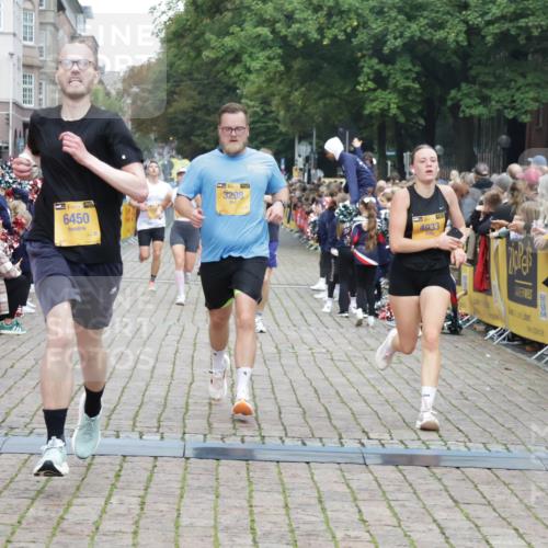 13.09.2026 - Kiel Lauf Yannick Fuchs http://msf.ph/oto/10487910 13.09.2026 10:31:30 Ziel 866, 1196, 1300, 3231, 3727, 4234, 4446, 5813, 5991, 7335, 7834, 8496, 8645, 8761, 9225, 10489, 11329, 227, 419, 967, 1187, 1834, 2256, 3298, 4771, 4933, 5035, 5251, 5612, 6450, 7024, 7330, 7402, 7863, 9919, 10780, 11040, 11669, 900, 1076, 1626, 1981, 4616, 5071, 5134, 5868, 5870, 6045, 6220, 6985, 7375, 7476, 7749, 8531, 9438, 10768, 11193, 12028, 12361, 1574, 1726, 3298, 4933, 6450, 10543, 12566 meine-sportfotos.de