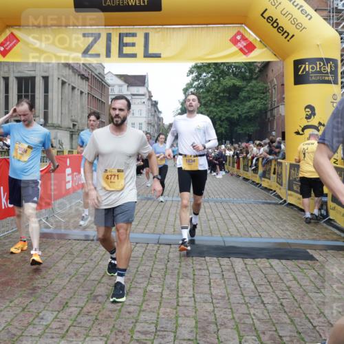 13.09.2026 - Kiel Lauf Yannick Fuchs http://msf.ph/oto/10487948 13.09.2026 10:31:49 Ziel 900, 1626, 1981, 4616, 4900, 5071, 5134, 5868, 5870, 6045, 6220, 6985, 7375, 8531, 8837, 8958, 9438, 10768, 11193, 12028, 12058, 227, 866, 1076, 1196, 1300, 3231, 3727, 4234, 4446, 5035, 5071, 5251, 5813, 5991, 7335, 7402, 7476, 7749, 7834, 7863, 8496, 8645, 8761, 9225, 10489, 10780, 11329, 12361, 153, 520, 577, 1239, 1403, 1406, 2389, 2990, 4816, 4903, 5965, 8465, 10087, 11416, 11722, 11927, 11975, 12024, 12127, 227, 1834, 2256, 4771, 5035, 5251, 5612, 7024, 7330 meine-sportfotos.de