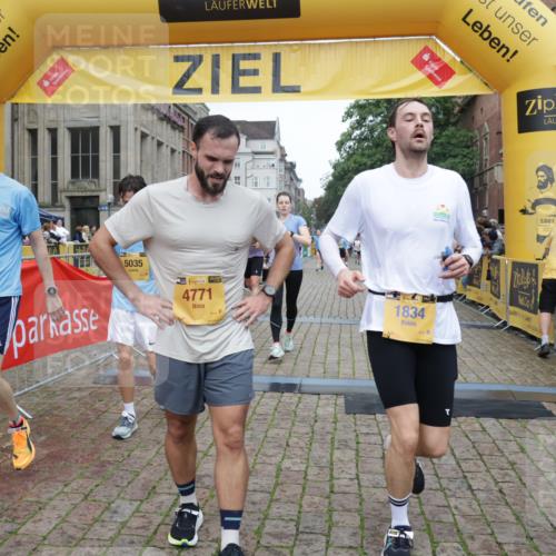 13.09.2026 - Kiel Lauf Yannick Fuchs http://msf.ph/oto/10487951 13.09.2026 10:31:50 Ziel 900, 1406, 1626, 1981, 2389, 4616, 4900, 5134, 5868, 5870, 6045, 6220, 6985, 7375, 8531, 8837, 8958, 9438, 10768, 11193, 12024, 12028, 12058, 227, 866, 1076, 1196, 1300, 3231, 3727, 4234, 4446, 5071, 5251, 5813, 5991, 7335, 7402, 7476, 7749, 7834, 7863, 8496, 8645, 8761, 9225, 10489, 10780, 11329, 12361, 153, 520, 577, 1239, 1403, 2990, 4816, 4903, 5965, 8465, 10087, 10981, 11416, 11722, 11927, 11975, 12127, 227, 1834, 2256, 4771, 5035, 5251, 7024, 7330 meine-sportfotos.de