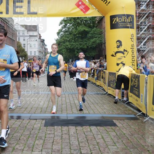 13.09.2026 - Kiel Lauf Yannick Fuchs http://msf.ph/oto/10487969 13.09.2026 10:31:58 Ziel 520, 577, 1403, 1406, 2389, 2990, 4816, 4900, 8837, 8958, 9438, 10768, 11193, 12024, 12058, 12127, 866, 900, 1076, 1196, 1300, 1626, 1981, 3231, 3727, 4234, 4616, 5071, 5134, 5813, 5868, 5870, 5991, 6045, 6220, 6985, 7335, 7375, 7476, 7749, 8531, 8645, 8761, 9225, 10489, 10768, 12028, 12361, 153, 1239, 2716, 3353, 3570, 4079, 4903, 5965, 8376, 8465, 8489, 10087, 10981, 11416, 11722, 11927, 11975, 12761, 227, 3727, 4446, 7834, 8496 meine-sportfotos.de