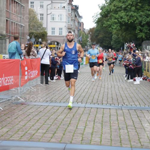 13.09.2026 - Kiel Lauf Yannick Fuchs http://msf.ph/oto/10487983 13.09.2026 10:32:01 Ziel 153, 520, 577, 1239, 1403, 1406, 2389, 2990, 4816, 4900, 8837, 8958, 11722, 11927, 12024, 12058, 12127, 866, 900, 1076, 1196, 1300, 1626, 1981, 3231, 4234, 4616, 5071, 5134, 5868, 5870, 5991, 6045, 6220, 6985, 7375, 7476, 7749, 8531, 8645, 8761, 9225, 9438, 10489, 10768, 11193, 12028, 12361, 524, 2716, 3353, 3570, 4079, 4903, 5965, 7790, 8376, 8465, 8489, 10087, 10981, 11416, 11975, 12761, 3231, 3727, 4446, 7834, 8496 meine-sportfotos.de