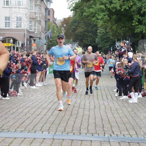 13.09.2026 - Kiel Lauf Yannick Fuchs http://msf.ph/oto/10487988 13.09.2026 10:32:03 Ziel 153, 520, 577, 1239, 1403, 1406, 2389, 2990, 4816, 4900, 4903, 5965, 8465, 8958, 11722, 11927, 11975, 12024, 12058, 12127, 866, 900, 1076, 1196, 1300, 1626, 1981, 4234, 4616, 5071, 5134, 5868, 5870, 5991, 6045, 6220, 6985, 7375, 7476, 7749, 8531, 8645, 8761, 8837, 9225, 9438, 10489, 10768, 11193, 12028, 12058, 12361, 524, 2716, 3353, 3570, 3923, 4079, 7790, 8376, 8489, 8878, 10087, 10981, 11416, 11451, 11612, 12761, 1196, 3231, 3727, 4446, 7834, 8496 meine-sportfotos.de