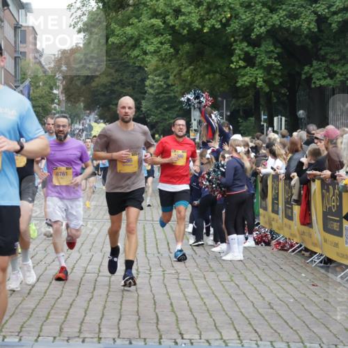 13.09.2026 - Kiel Lauf Yannick Fuchs http://msf.ph/oto/10487995 13.09.2026 10:32:05 Ziel 153, 520, 577, 1239, 1403, 1406, 2389, 2990, 4816, 4903, 5965, 8465, 10087, 10981, 11416, 11722, 11927, 11975, 12024, 12127, 866, 900, 1076, 1196, 1300, 1406, 1626, 1981, 2389, 4234, 4616, 4900, 5071, 5134, 5868, 5870, 5991, 6045, 6220, 6985, 7375, 7476, 7749, 8531, 8645, 8761, 8837, 8958, 9225, 9438, 10489, 10768, 11193, 12024, 12028, 12058, 12361, 524, 2716, 3353, 3570, 3923, 4079, 4349, 6435, 7790, 8376, 8489, 8878, 11451, 11612, 12761, 866, 1196, 1300, 3231, 3727 meine-sportfotos.de