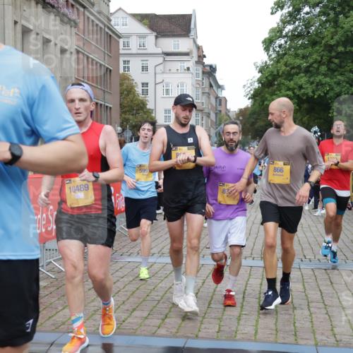 13.09.2026 - Kiel Lauf Yannick Fuchs http://msf.ph/oto/10488003 13.09.2026 10:32:07 Ziel 153, 520, 1239, 1403, 2716, 2990, 4816, 4903, 5965, 8465, 8489, 10087, 10981, 11416, 11722, 11927, 11975, 12127, 577, 866, 900, 1076, 1300, 1403, 1406, 1626, 1981, 2389, 4234, 4616, 4900, 5071, 5134, 5868, 5870, 5991, 6045, 6220, 6985, 7375, 7476, 7749, 8531, 8645, 8761, 8837, 8958, 9225, 9438, 10768, 11193, 12024, 12028, 12058, 12361, 524, 3353, 3570, 3923, 4079, 4349, 6435, 7790, 8376, 8878, 11451, 11612, 12367, 12761, 866, 1196, 1300, 3231, 3727, 4234 meine-sportfotos.de