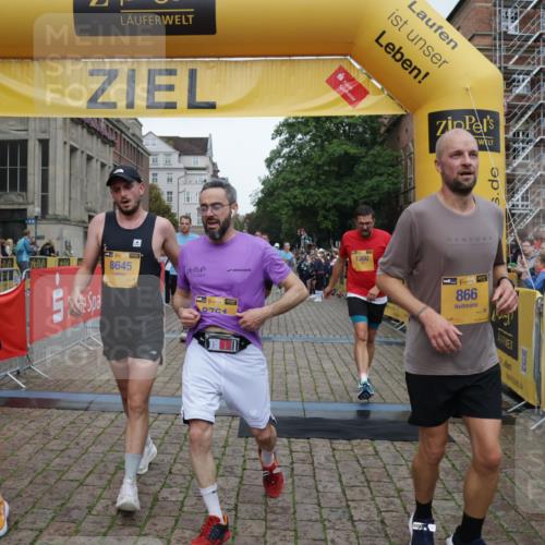 13.09.2026 - Kiel Lauf Yannick Fuchs http://msf.ph/oto/10488009 13.09.2026 10:32:09 Ziel 153, 520, 1239, 2716, 2990, 3353, 4816, 4903, 5965, 8465, 8489, 10087, 10981, 11416, 11722, 11927, 11975, 12127, 577, 900, 1076, 1403, 1406, 1626, 1981, 2389, 4234, 4616, 4900, 5071, 5134, 5868, 5870, 6045, 6220, 6985, 7375, 7476, 7749, 8531, 8837, 8958, 9225, 9438, 10768, 11193, 12024, 12028, 12058, 12361, 524, 3170, 3570, 3923, 4079, 4349, 6435, 7790, 8376, 8878, 11451, 11612, 12071, 12367, 12761, 866, 1196, 1300, 3231, 4234 meine-sportfotos.de