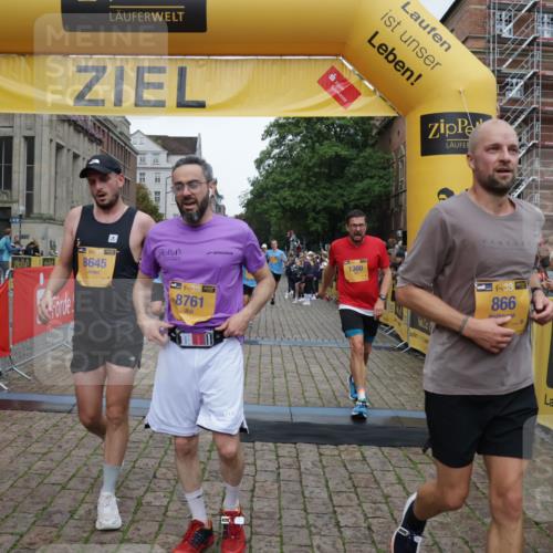13.09.2026 - Kiel Lauf Yannick Fuchs http://msf.ph/oto/10488010 13.09.2026 10:32:09 Ziel 153, 520, 1239, 2716, 2990, 3353, 4816, 4903, 5965, 8465, 8489, 10087, 10981, 11416, 11722, 11927, 11975, 12127, 577, 900, 1076, 1403, 1406, 1626, 1981, 2389, 4234, 4616, 4900, 5071, 5134, 5868, 5870, 6045, 6220, 6985, 7375, 7476, 7749, 8531, 8837, 8958, 9225, 9438, 10768, 11193, 12024, 12028, 12058, 12361, 524, 3170, 3570, 3923, 4079, 4349, 6435, 7790, 8376, 8878, 11451, 11612, 12071, 12367, 12761, 866, 1196, 1300, 3231, 4234 meine-sportfotos.de