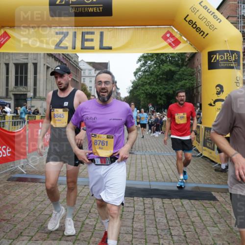 13.09.2026 - Kiel Lauf Yannick Fuchs http://msf.ph/oto/10488011 13.09.2026 10:32:09 Ziel 153, 520, 1239, 2716, 2990, 3353, 4816, 4903, 5965, 8465, 8489, 10087, 10981, 11416, 11722, 11927, 11975, 12127, 577, 900, 1076, 1403, 1406, 1626, 1981, 2389, 4234, 4616, 4900, 5071, 5134, 5868, 5870, 6045, 6220, 6985, 7375, 7476, 7749, 8531, 8837, 8958, 9225, 9438, 10768, 11193, 12024, 12028, 12058, 12361, 524, 3170, 3570, 3923, 4079, 4349, 6435, 7790, 8376, 8878, 11451, 11612, 12071, 12367, 12761, 866, 1196, 1300, 3231, 4234 meine-sportfotos.de