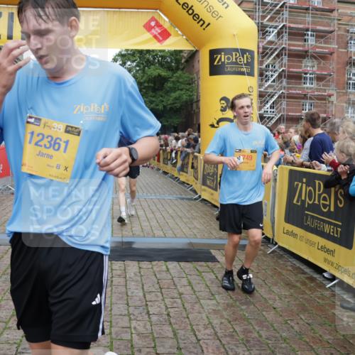13.09.2026 - Kiel Lauf Yannick Fuchs http://msf.ph/oto/10488028 13.09.2026 10:32:13 Ziel 153, 520, 1239, 2716, 3353, 3570, 4079, 4903, 5965, 8376, 8465, 8489, 10087, 10981, 11416, 11722, 11927, 11975, 12761, 520, 577, 900, 1076, 1403, 1406, 1626, 1981, 2389, 2990, 4616, 4816, 4900, 5071, 5134, 5868, 5870, 6045, 6220, 6985, 7375, 7476, 8531, 8837, 8958, 9438, 10768, 11193, 12024, 12028, 12058, 12127, 524, 3170, 3923, 4236, 4349, 4512, 6435, 7790, 8878, 11299, 11319, 11451, 11612, 12071, 12367, 866, 1076, 1300, 1626, 4234, 4616, 5071, 5868 meine-sportfotos.de