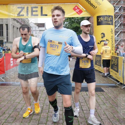 13.09.2026 - Kiel Lauf Yannick Fuchs http://msf.ph/oto/10488035 13.09.2026 10:32:15 Ziel 153, 1239, 2716, 3353, 3570, 4079, 4903, 5965, 7790, 8376, 8465, 8489, 10087, 10981, 11416, 11975, 12761, 520, 577, 900, 1403, 1406, 1626, 1981, 2389, 2990, 4616, 4816, 4900, 5134, 5868, 5870, 6045, 6220, 6985, 7375, 8531, 8837, 8958, 9438, 10768, 11193, 11722, 11927, 12024, 12028, 12058, 12127, 524, 1393, 3170, 3923, 4236, 4349, 4512, 6435, 8033, 8683, 8878, 9123, 11299, 11319, 11451, 11612, 12071, 12367, 900, 1076, 1300, 1626, 4234, 4616, 5071, 5868, 5870 meine-sportfotos.de
