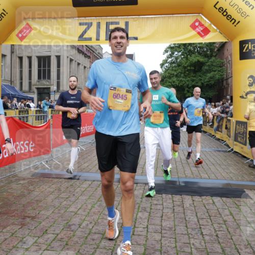 13.09.2026 - Kiel Lauf Yannick Fuchs http://msf.ph/oto/10488043 13.09.2026 10:32:17 Ziel 524, 2716, 3353, 3570, 4079, 4903, 5965, 7790, 8376, 8465, 8489, 10087, 10981, 11416, 11451, 11975, 12761, 153, 520, 577, 900, 1239, 1403, 1406, 1981, 2389, 2990, 4816, 4900, 4903, 5134, 5870, 5965, 6220, 6985, 7375, 8531, 8837, 8958, 9438, 10768, 11193, 11722, 11927, 11975, 12024, 12028, 12058, 12127, 1393, 3170, 3923, 4236, 4349, 4512, 6435, 8033, 8683, 8878, 9123, 11299, 11319, 11612, 12071, 12367, 900, 1076, 1626, 1981, 4234, 4616, 5071, 5868, 5870 meine-sportfotos.de
