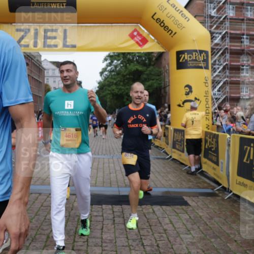 13.09.2026 - Kiel Lauf Yannick Fuchs http://msf.ph/oto/10488048 13.09.2026 10:32:18 Ziel 524, 2716, 3353, 3570, 3923, 4079, 7790, 8376, 8465, 8489, 8878, 10087, 10981, 11416, 11451, 11612, 12761, 153, 520, 577, 1239, 1403, 1406, 1981, 2389, 2990, 4816, 4900, 4903, 5134, 5965, 6985, 7375, 8465, 8837, 8958, 9438, 10768, 11193, 11722, 11927, 11975, 12024, 12028, 12058, 12127, 1393, 3170, 4236, 4349, 4512, 6435, 8033, 8683, 9123, 11299, 11319, 12071, 12367, 900, 1076, 1626, 1981, 4616, 5071, 5868, 5870, 6985, 7375 meine-sportfotos.de