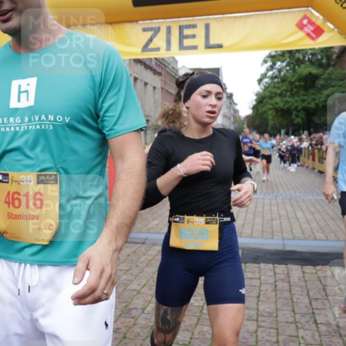 13.09.2026 - Kiel Lauf Yannick Fuchs http://msf.ph/oto/10488054 13.09.2026 10:32:19 Ziel 524, 2716, 3353, 3570, 3923, 4079, 4349, 7790, 8376, 8489, 8878, 10087, 10981, 11416, 11451, 11612, 12761, 153, 520, 577, 1239, 1403, 1406, 1981, 2389, 2990, 4816, 4900, 4903, 5134, 5965, 6985, 7375, 8465, 8837, 8958, 9438, 10087, 10768, 11193, 11416, 11722, 11927, 11975, 12024, 12028, 12058, 12127, 870, 1393, 3170, 4236, 4512, 6435, 8033, 8621, 8683, 9123, 11299, 11319, 12071, 12367, 900, 1076, 1626, 1981, 4616, 5071, 5134, 5868, 5870, 6985, 7375 meine-sportfotos.de