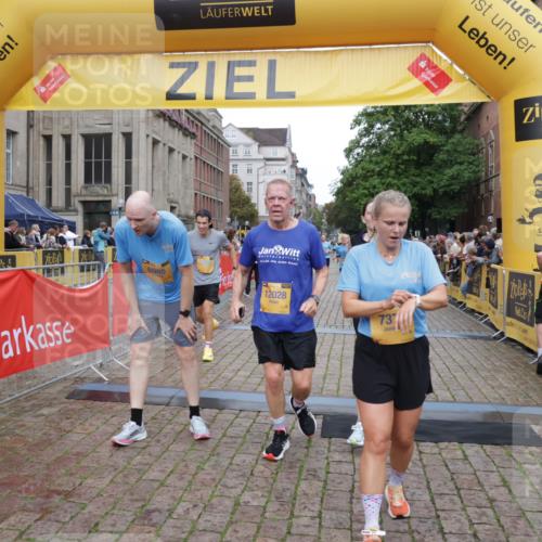 13.09.2026 - Kiel Lauf Yannick Fuchs http://msf.ph/oto/10488070 13.09.2026 10:32:23 Ziel 524, 3170, 3353, 3570, 3923, 4079, 4349, 6435, 7790, 8376, 8878, 11451, 11612, 12071, 12367, 12761, 153, 520, 577, 1239, 1403, 1406, 2389, 2716, 2990, 4816, 4900, 4903, 5965, 8465, 8489, 8837, 8958, 9438, 10087, 10768, 10981, 11193, 11416, 11722, 11927, 11975, 12024, 12058, 12127, 870, 875, 1393, 1612, 1801, 4236, 4512, 5721, 8033, 8621, 8683, 9123, 11299, 11319, 12353, 900, 1626, 1981, 4616, 5134, 5868, 5870, 6985, 7375, 9438, 10768 meine-sportfotos.de