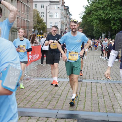 13.09.2026 - Kiel Lauf Yannick Fuchs http://msf.ph/oto/10488093 13.09.2026 10:32:31 Ziel 524, 1393, 3170, 3923, 4236, 4349, 4512, 6435, 8033, 8683, 8878, 9123, 11299, 11319, 11451, 11612, 12071, 12367, 153, 520, 524, 577, 1239, 1403, 2716, 2990, 3353, 3570, 4079, 4816, 4903, 5965, 7790, 8376, 8465, 8489, 10087, 10981, 11416, 11722, 11927, 11975, 12127, 12761, 342, 870, 875, 1612, 1801, 4393, 4963, 5721, 6337, 7471, 7650, 8621, 10338, 11597, 12353, 12728, 577, 1403, 1406, 2389, 4900, 8837, 8958, 9438 meine-sportfotos.de