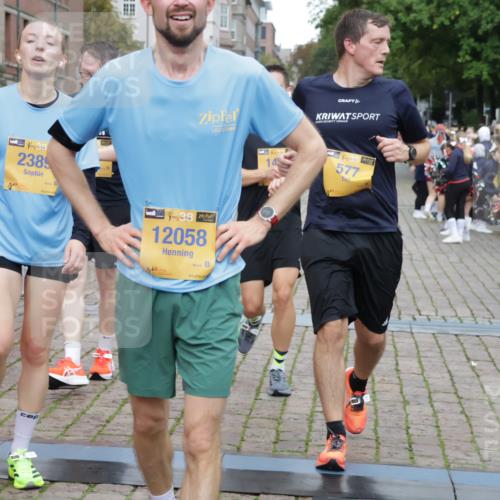 13.09.2026 - Kiel Lauf Yannick Fuchs http://msf.ph/oto/10488102 13.09.2026 10:32:33 Ziel 1393, 3170, 3923, 4236, 4349, 4512, 6435, 8033, 8683, 8878, 9123, 11299, 11319, 11612, 12071, 12367, 153, 520, 524, 1239, 2716, 2990, 3353, 3570, 3923, 4079, 4816, 4903, 5965, 7790, 8376, 8465, 8489, 8878, 10087, 10981, 11416, 11451, 11612, 11722, 11927, 11975, 12127, 12761, 32, 342, 870, 875, 1612, 1801, 3327, 4393, 4963, 5721, 6337, 7471, 7650, 8621, 9879, 10338, 11597, 12353, 12728, 577, 1403, 1406, 2389, 4816, 4900, 8837, 8958 meine-sportfotos.de