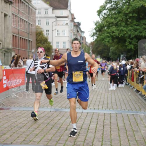 13.09.2026 - Kiel Lauf Yannick Fuchs http://msf.ph/oto/10488112 13.09.2026 10:32:37 Ziel 870, 875, 1393, 1612, 1801, 3170, 4236, 4512, 5721, 8033, 8621, 8683, 9123, 11299, 11319, 12071, 12353, 153, 520, 524, 1239, 2716, 2990, 3353, 3570, 3923, 4079, 4349, 4903, 5965, 6435, 7790, 8376, 8465, 8489, 8878, 10087, 10981, 11416, 11451, 11612, 11722, 11927, 11975, 12127, 12367, 12761, 32, 342, 1467, 3327, 4393, 4963, 6337, 7471, 7650, 9222, 9879, 10338, 11597, 12728, 520, 577, 1403, 1406, 2389, 2990, 4816, 11722, 11927, 12127 meine-sportfotos.de