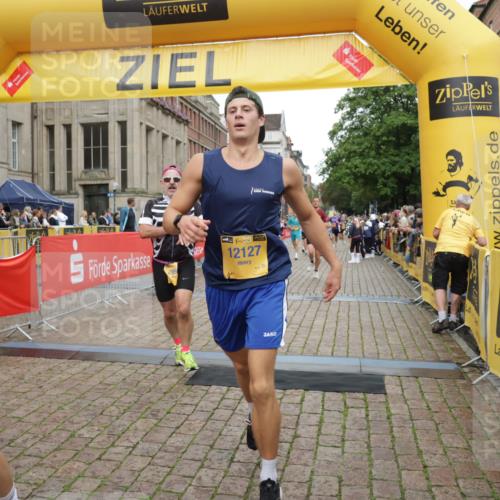 13.09.2026 - Kiel Lauf Yannick Fuchs http://msf.ph/oto/10488118 13.09.2026 10:32:38 Ziel 870, 875, 1393, 1612, 1801, 3170, 4236, 4512, 5721, 8033, 8621, 8683, 9123, 11299, 11319, 12071, 12353, 153, 520, 524, 1239, 2716, 3170, 3353, 3570, 3923, 4079, 4349, 4903, 5965, 6435, 7790, 8376, 8465, 8489, 8878, 10087, 10981, 11416, 11451, 11612, 11722, 11927, 11975, 12071, 12367, 12761, 32, 342, 1467, 3327, 4393, 4963, 6337, 7471, 7650, 9222, 9879, 10338, 11597, 12728, 153, 520, 577, 1239, 1403, 2990, 4816, 11722, 11927, 12127 meine-sportfotos.de