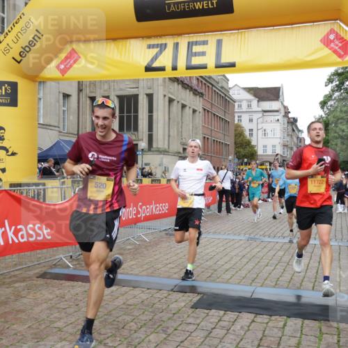 13.09.2026 - Kiel Lauf Yannick Fuchs http://msf.ph/oto/10488128 13.09.2026 10:32:40 Ziel 870, 875, 1393, 1612, 1801, 4236, 4393, 4512, 4963, 5721, 7471, 7650, 8033, 8621, 8683, 9123, 11299, 11319, 12353, 153, 524, 1239, 2716, 3170, 3353, 3570, 3923, 4079, 4349, 4512, 4903, 5965, 6435, 7790, 8376, 8465, 8489, 8878, 10087, 10981, 11416, 11451, 11612, 11975, 12071, 12367, 12761, 32, 342, 1467, 3327, 6337, 9222, 9879, 10338, 11597, 12728, 153, 520, 1239, 2990, 4816, 4903, 5965, 8465, 11722, 11927, 11975, 12127 meine-sportfotos.de