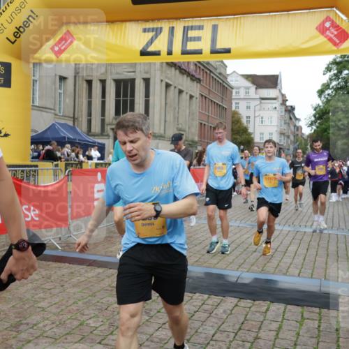 13.09.2026 - Kiel Lauf Yannick Fuchs http://msf.ph/oto/10488140 13.09.2026 10:32:43 Ziel 342, 870, 875, 1393, 1612, 1801, 4393, 4963, 5721, 6337, 7471, 7650, 8033, 8621, 8683, 9123, 10338, 11597, 12353, 12728, 524, 2716, 3170, 3353, 3570, 3923, 4079, 4236, 4349, 4512, 6435, 7790, 8376, 8465, 8489, 8878, 10087, 10981, 11299, 11319, 11416, 11451, 11612, 12071, 12367, 12761, 32, 1467, 3327, 9222, 9879, 153, 520, 1239, 2716, 2990, 4903, 5965, 8465, 10087, 10981, 11416, 11722, 11927, 11975, 12127 meine-sportfotos.de