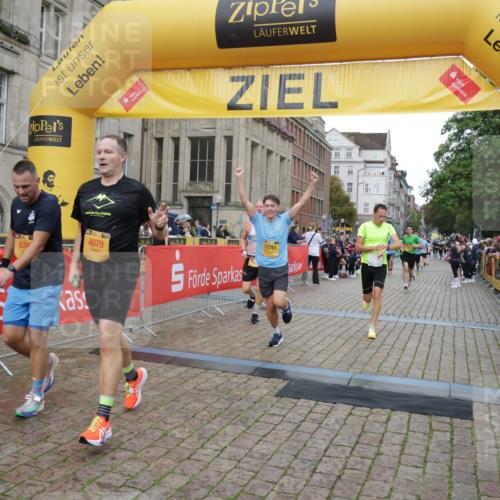 13.09.2026 - Kiel Lauf Yannick Fuchs http://msf.ph/oto/10488160 13.09.2026 10:32:53 Ziel 32, 342, 1467, 3327, 4393, 4963, 6337, 7471, 7650, 9222, 9879, 10338, 11597, 12728, 524, 870, 875, 1393, 1612, 1801, 3170, 3923, 4236, 4349, 4512, 5721, 6435, 7790, 8033, 8621, 8683, 8878, 9123, 11299, 11319, 11451, 11612, 12071, 12353, 12367, 12761, 1327, 3997, 6988, 7030, 8280, 10181, 10552, 10773, 524, 2716, 3353, 3570, 4079, 7790, 8376, 8489, 12761 meine-sportfotos.de
