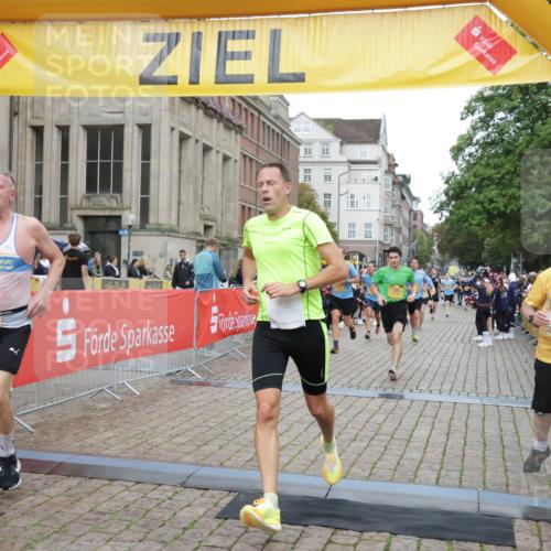 13.09.2026 - Kiel Lauf Yannick Fuchs http://msf.ph/oto/10488165 13.09.2026 10:32:55 Ziel 32, 342, 1467, 3327, 4393, 6337, 9222, 9879, 10338, 11597, 12728, 524, 870, 875, 1393, 1612, 1801, 3170, 3923, 4236, 4349, 4393, 4512, 4963, 5721, 6435, 7471, 7650, 8033, 8621, 8683, 8878, 9123, 11299, 11319, 11451, 11612, 12071, 12353, 12367, 1327, 3997, 5907, 6988, 7030, 8280, 10181, 10552, 10773, 11754, 12277, 524, 3353, 3570, 3923, 4079, 7790, 8376, 8878, 11451, 11612, 12761 meine-sportfotos.de