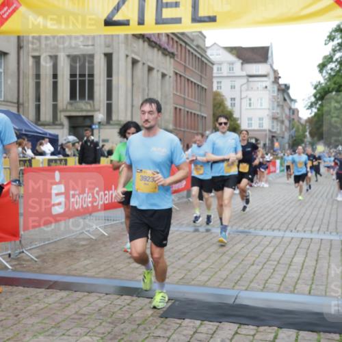 13.09.2026 - Kiel Lauf Yannick Fuchs http://msf.ph/oto/10488183 13.09.2026 10:32:59 Ziel 32, 1467, 3327, 9222, 9879, 342, 870, 875, 1393, 1612, 1801, 3170, 4236, 4349, 4393, 4512, 4963, 5721, 6337, 6435, 7471, 7650, 8033, 8621, 8683, 9123, 10338, 11299, 11319, 11597, 12071, 12353, 12367, 12728, 864, 1327, 1525, 2824, 3991, 3997, 4929, 5197, 5274, 5907, 6537, 6988, 7030, 7709, 8280, 9411, 9891, 9975, 10181, 10448, 10552, 10773, 11754, 12277, 12339, 524, 3923, 4079, 4349, 6435, 7790, 8878, 11451, 11612, 12367, 12761 meine-sportfotos.de