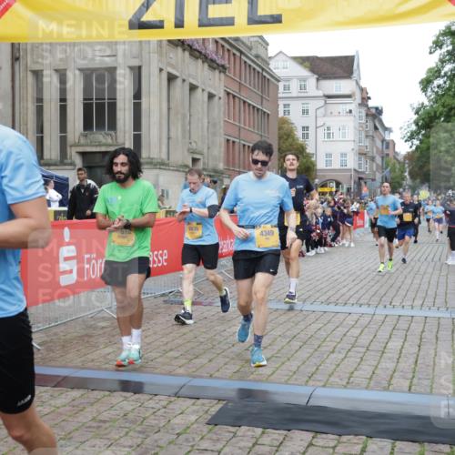 13.09.2026 - Kiel Lauf Yannick Fuchs http://msf.ph/oto/10488187 13.09.2026 10:33:00 Ziel 32, 1467, 3327, 9222, 9879, 10552, 342, 870, 875, 1393, 1612, 1801, 3170, 4236, 4393, 4512, 4963, 5721, 6337, 6435, 7471, 7650, 8033, 8621, 8683, 9123, 10338, 11299, 11319, 11597, 12071, 12353, 12367, 12728, 864, 1327, 1525, 2824, 3991, 3997, 4929, 5197, 5274, 5907, 6537, 6988, 7030, 7709, 8280, 9411, 9891, 9975, 10181, 10448, 10773, 11754, 12277, 12339, 524, 3170, 3923, 4349, 6435, 7790, 8878, 11451, 11612, 12071, 12367, 12761 meine-sportfotos.de