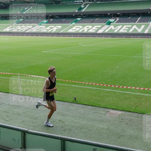 13.09.2026 - 21. swb-Marathon Bremen Michael Burmester http://msf.ph/oto/10488209 13.09.2026 10:14:51 Laufen im Stadion 13525, 13627 meine-sportfotos.de