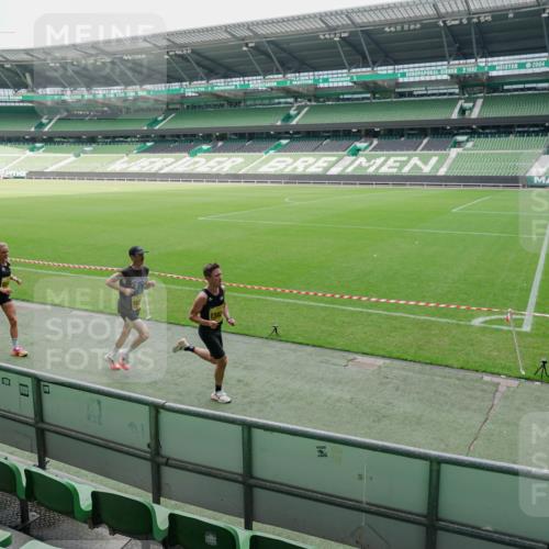 13.09.2026 - 21. swb-Marathon Bremen Michael Burmester http://msf.ph/oto/10488214 13.09.2026 10:15:47 Laufen im Stadion 10597, 12272, 13515, 13525, 13547, 13567, 13627, 13635 meine-sportfotos.de