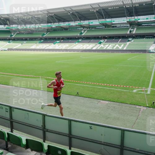 13.09.2026 - 21. swb-Marathon Bremen Michael Burmester http://msf.ph/oto/10488232 13.09.2026 10:17:06 Laufen im Stadion 10597, 12272, 12458, 13501, 13504, 13510, 13515, 13517, 13522, 13542, 13547, 13561, 13567, 13569, 13576, 13579, 13603, 13604, 13623, 13635 meine-sportfotos.de