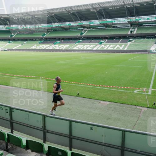 13.09.2026 - 21. swb-Marathon Bremen Michael Burmester http://msf.ph/oto/10488240 13.09.2026 10:17:37 Laufen im Stadion 10597, 12272, 12457, 12458, 13501, 13504, 13510, 13515, 13517, 13522, 13542, 13543, 13547, 13554, 13561, 13567, 13569, 13571, 13572, 13576, 13579, 13582, 13602, 13603, 13604, 13623, 13630, 13635, 13643 meine-sportfotos.de