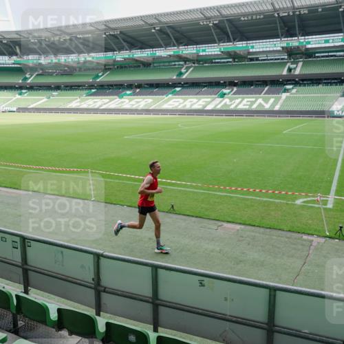 13.09.2026 - 21. swb-Marathon Bremen Michael Burmester http://msf.ph/oto/10488254 13.09.2026 10:18:21 Laufen im Stadion 11652, 12457, 12458, 13504, 13510, 13522, 13533, 13534, 13536, 13543, 13550, 13554, 13561, 13564, 13569, 13571, 13572, 13573, 13576, 13579, 13581, 13582, 13599, 13602, 13603, 13604, 13618, 13622, 13630, 13632, 13638, 13639, 13643, 13525, 13627 meine-sportfotos.de