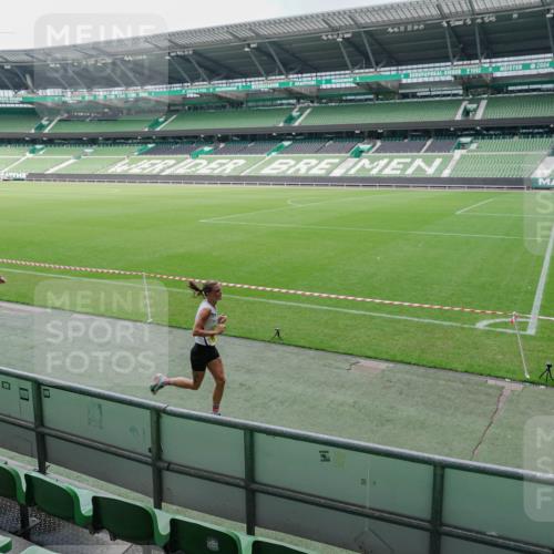 13.09.2026 - 21. swb-Marathon Bremen Michael Burmester http://msf.ph/oto/10488279 13.09.2026 10:19:50 Laufen im Stadion 10261, 10262, 10366, 10475, 10818, 10994, 11067, 11068, 11176, 11197, 11418, 11481, 11512, 11652, 12324, 12358, 12413, 12540, 13505, 13530, 13533, 13534, 13536, 13540, 13541, 13550, 13558, 13560, 13564, 13573, 13581, 13583, 13588, 13590, 13599, 13601, 13605, 13610, 13618, 13619, 13622, 13632, 13633, 13637, 13638, 13639, 10597, 12272, 13501, 13510, 13515, 13517, 13525, 13542, 13547, 13567, 13579, 13623, 13627, 13635 meine-sportfotos.de