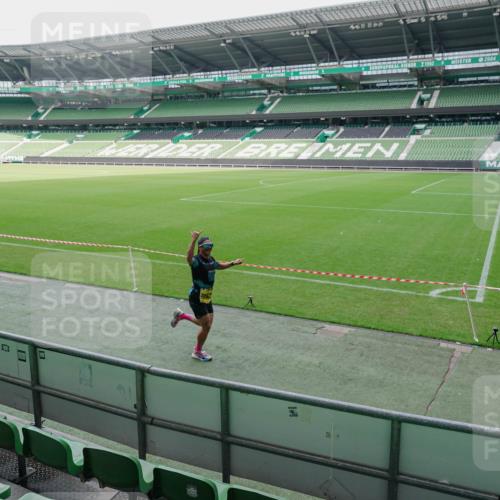 13.09.2026 - 21. swb-Marathon Bremen Michael Burmester http://msf.ph/oto/10488293 13.09.2026 10:20:36 Laufen im Stadion 10261, 10262, 10366, 10475, 10818, 10961, 10994, 11067, 11068, 11142, 11176, 11197, 11418, 11481, 11512, 11964, 12289, 12324, 12358, 12413, 12513, 12540, 13505, 13514, 13530, 13540, 13541, 13548, 13558, 13560, 13575, 13583, 13588, 13590, 13601, 13605, 13610, 13619, 13633, 13637, 10597, 12272, 12458, 13501, 13504, 13510, 13515, 13517, 13522, 13542, 13547, 13561, 13567, 13579, 13623, 13635 meine-sportfotos.de